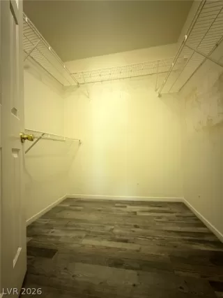 Photo #4: 2784670 Listing