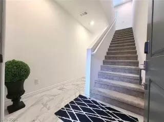 Photo #2: 2784684 Listing 