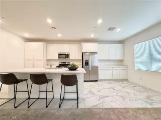 Photo #3: 2784684 Listing 