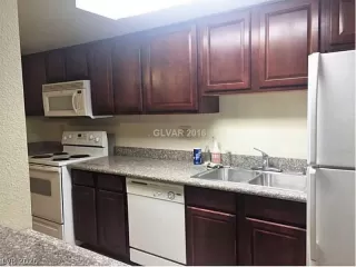 Photo #2: 2784722 Listing 