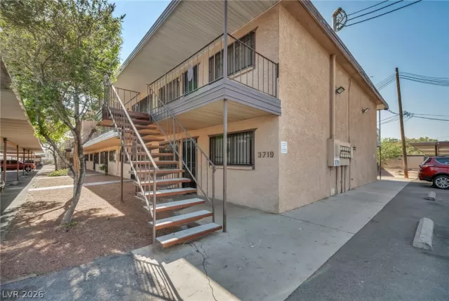 MLS: 2784743 Condo For Sale