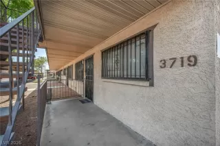 Photo #4: 2784743 Listing