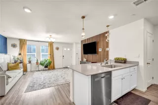 Photo #4: 2784759 Listing 