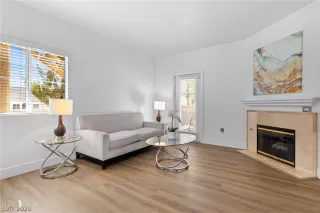 Photo #5: 2784780 Listing