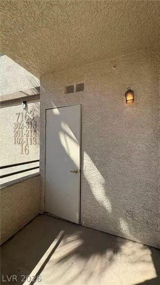 Photo #2: 2784808 Listing