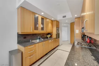 Photo #4: 2784839 Listing