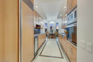 Photo #6: 2784839 Listing