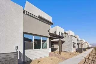 Photo #2: 2784873 Listing 