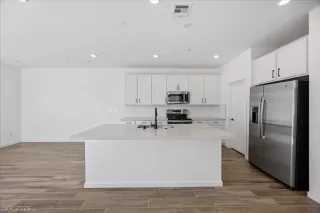 Photo #5: 2784873 Listing 