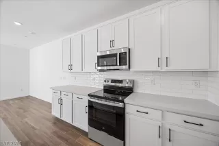 Photo #6: 2784873 Listing 
