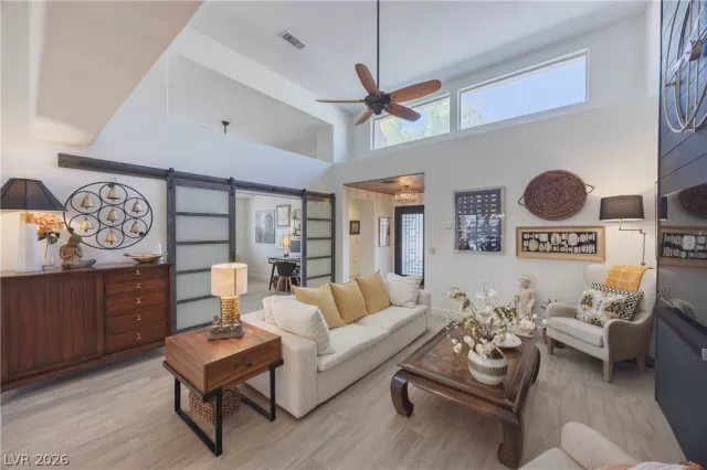 MLS: 2784897 Condo For Sale