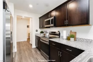 Photo #3: 2784919 Listing