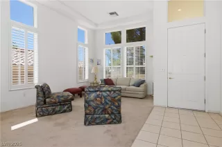 Photo #2: 2784957 Listing