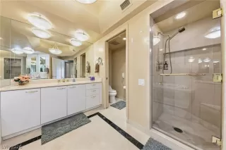 Photo #6: 2784990 Listing