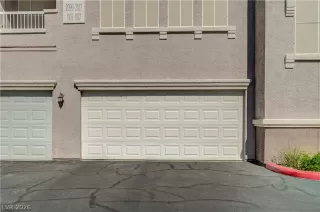 Photo #1: 2784999 Listing