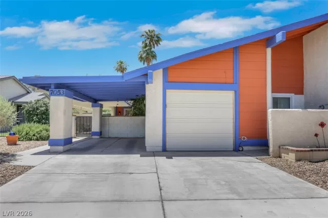 MLS: 2785006 Condo For Sale
