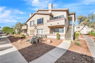 Photo #3: 2785044 Listing