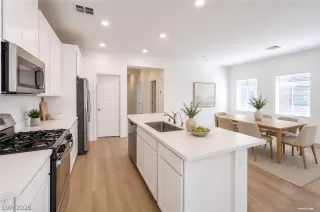Photo #1: 2785067 Listing