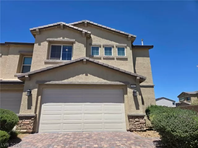 MLS: 2785081 Condo For Sale