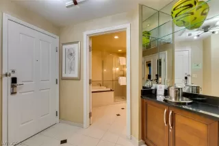 Photo #3: 2785090 Listing