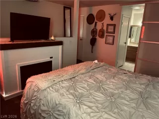 Photo #2: 2785093 Listing