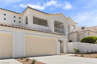 Photo #3: 2785098 Listing