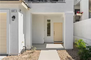Photo #5: 2785098 Listing