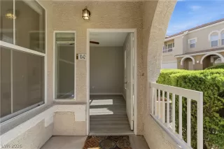 Photo #4: 2785108 Listing