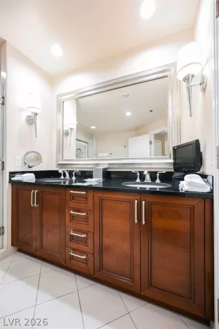 Photo #6: 2785129 Listing