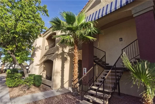 MLS: 2785147 Condo For Sale