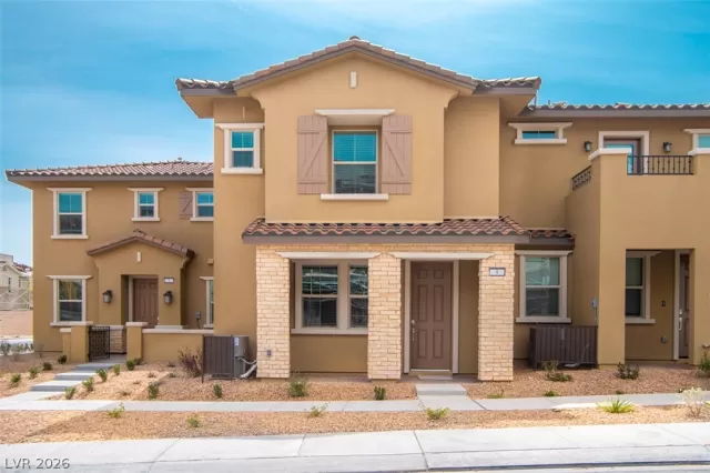MLS: 2785158 Condo For Sale