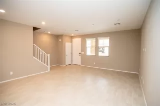 Photo #4: 2785158 Listing