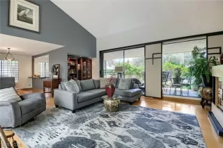 Photo #1: 2785168 Listing