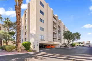 Browse active condo listings in CASABLANCA