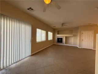 Photo #3: 2785183 Listing