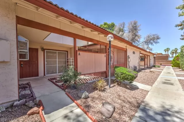 MLS: 2785185 Condo For Sale