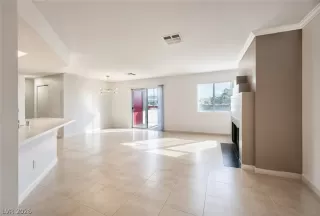 Photo #3: 2785220 Listing