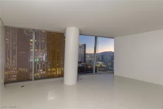 Photo #2: 2785233 Listing