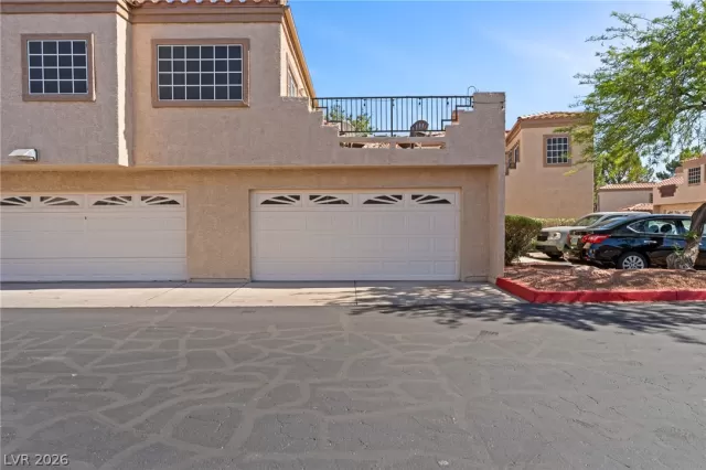 MLS: 2785241 Condo For Sale