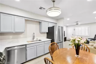 Photo #6: 2785297 Listing 