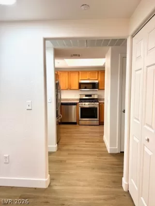 Photo #3: 2785335 Listing