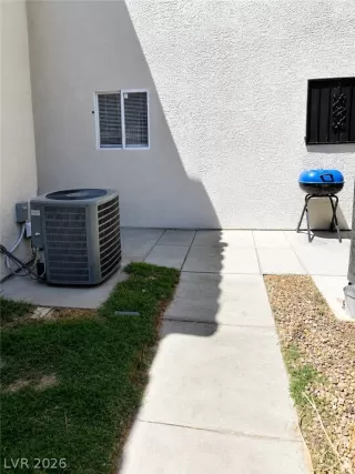Photo #2: 2785342 Listing