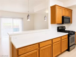 Photo #6: 2785342 Listing
