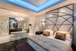 Photo #4: 2785368 Listing