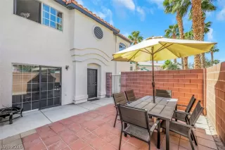 Photo #4: 2785420 Listing