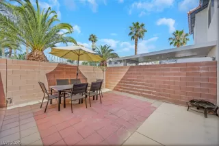 Photo #6: 2785420 Listing