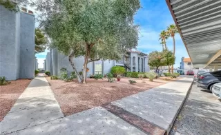 Photo #6: 2785442 Listing