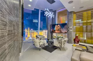 Photo #1: 2785448 Listing