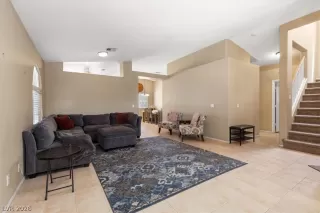 Photo #5: 2785479 Listing