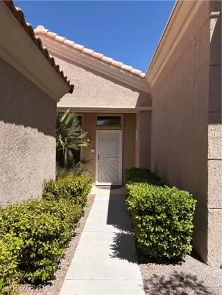 Photo #1: 2785530 Listing 